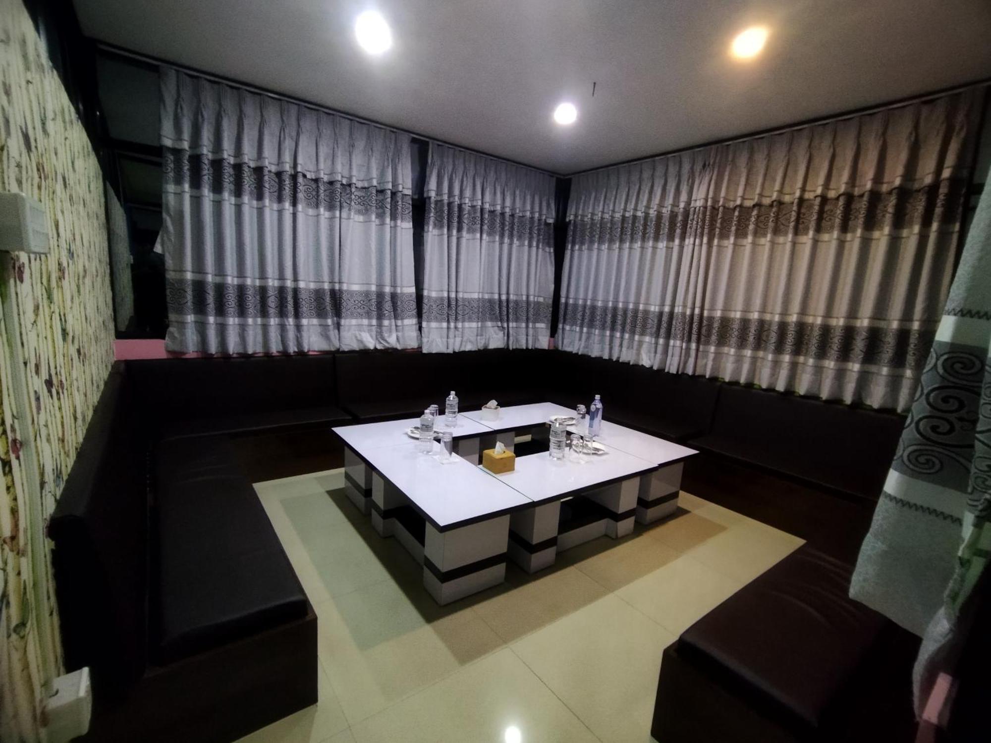 Chareli Resort 纳加阔特 外观 照片